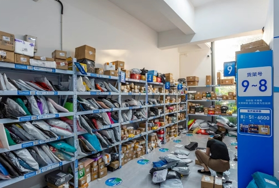 一年躺賺20萬的快遞驛站 開始塌房了