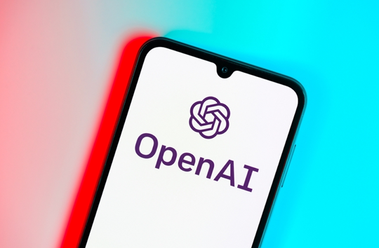 OpenAI首席財務官：無上市計劃 市場對AI泡沫擔憂被夸大