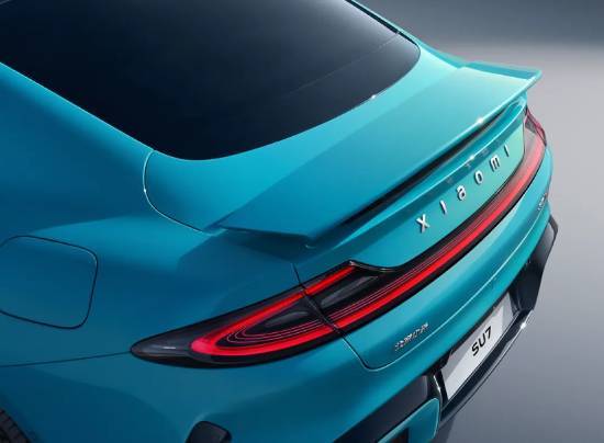 價格直接漲兩萬！曝小米SU7明年大換代！看齊特斯拉